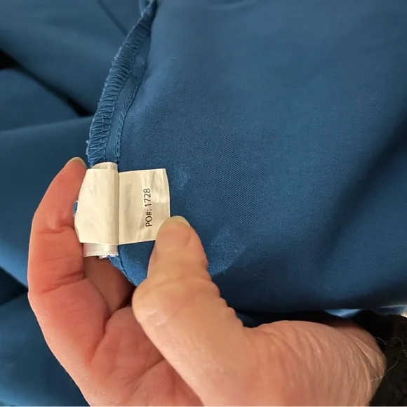 Figs Women’s Nala Shortsleeve ScrubPolo - Picture 6 of 7